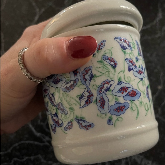 Vintage Gucci floral Canister with lid - Picture 3 of 3